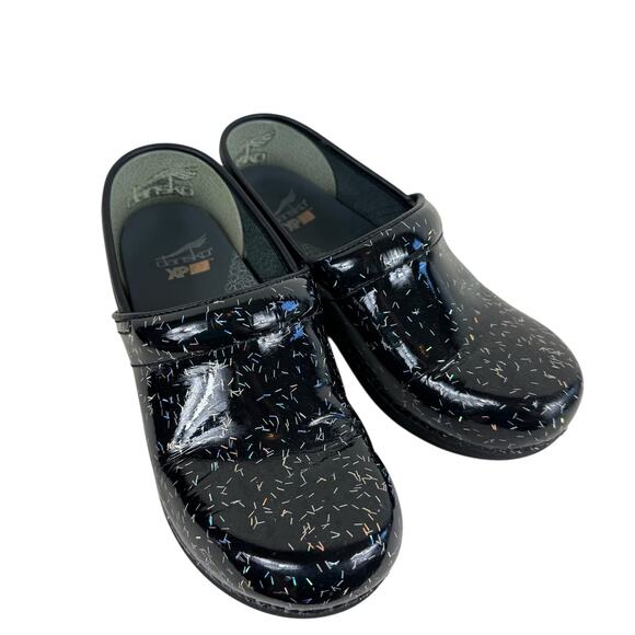 Dansko XP 2.0 Patent Leather Black Colorful Confetti Sparkle Slip On Clogs 37 7 - Picture 1 of 7